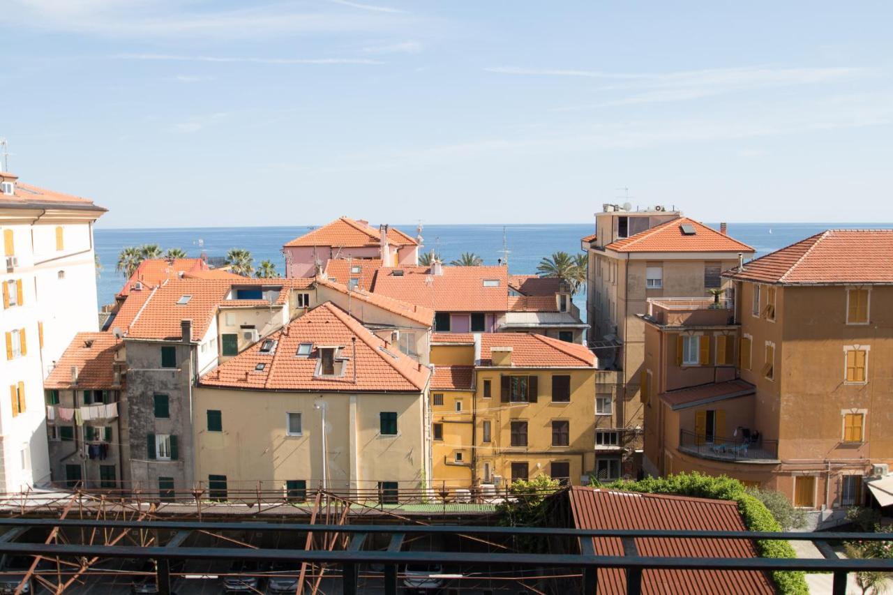 Appartamento Di 5 Locali,8 Posti Letto Vista Mare Варацце Экстерьер фото