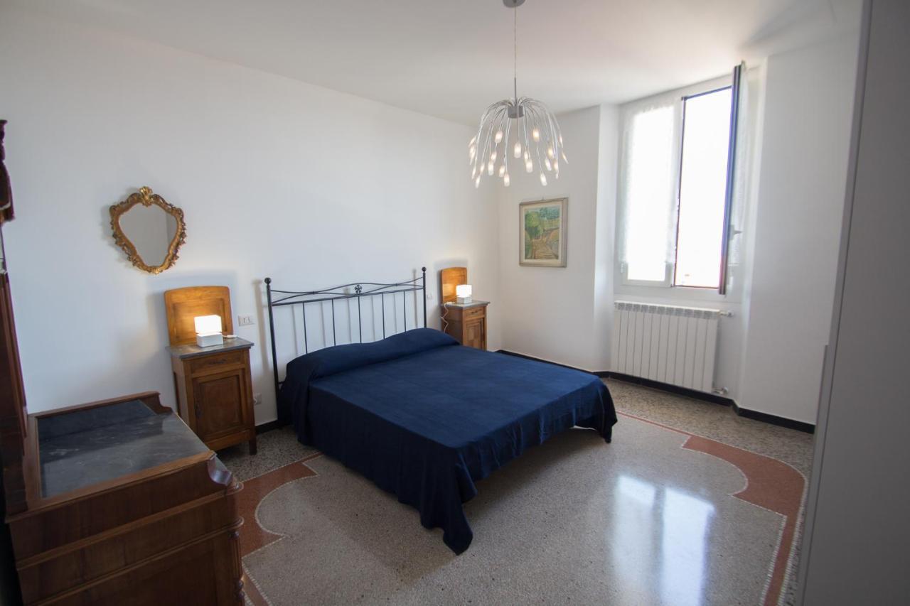 Appartamento Di 5 Locali,8 Posti Letto Vista Mare Варацце Экстерьер фото