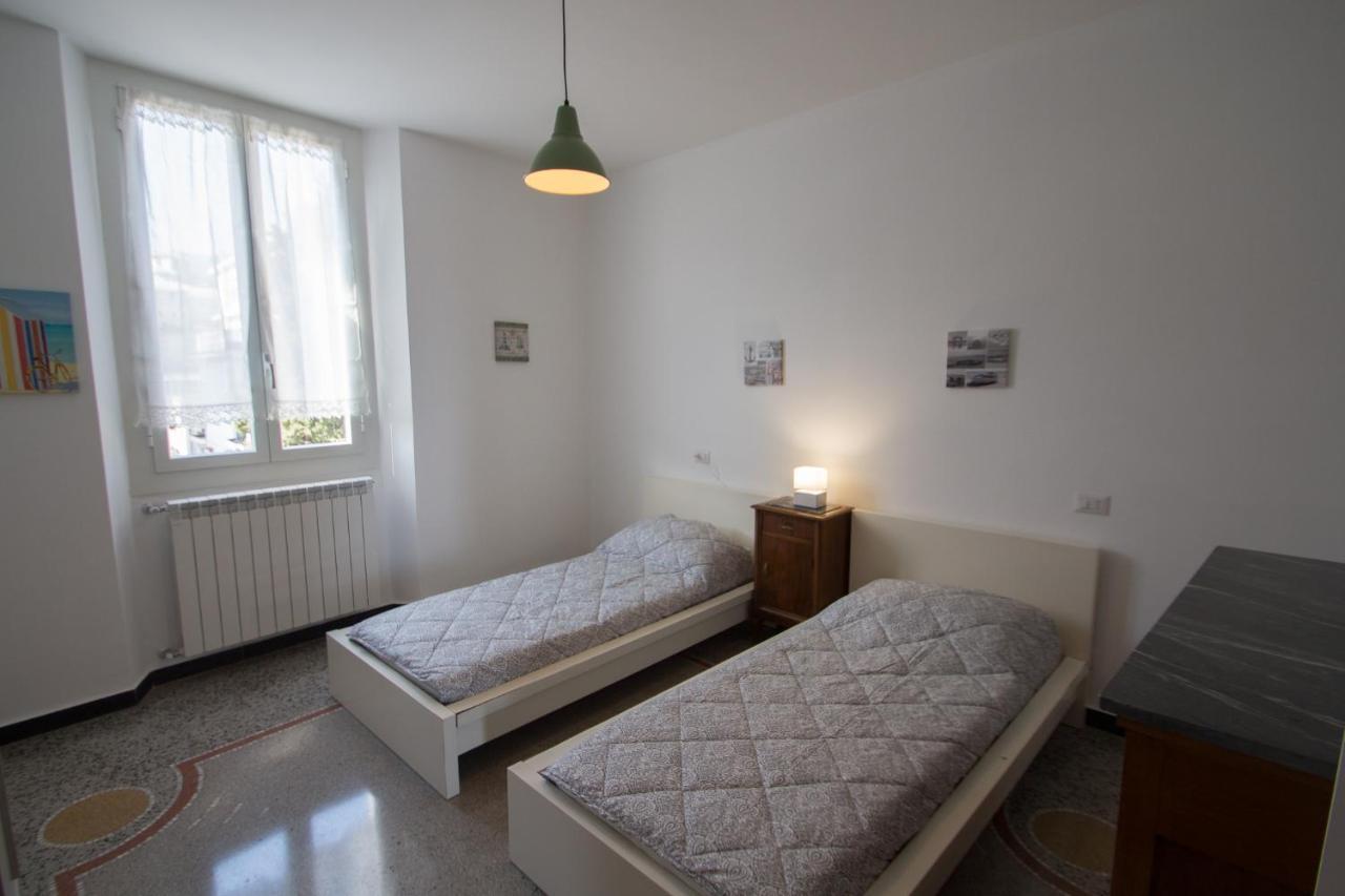 Appartamento Di 5 Locali,8 Posti Letto Vista Mare Варацце Экстерьер фото